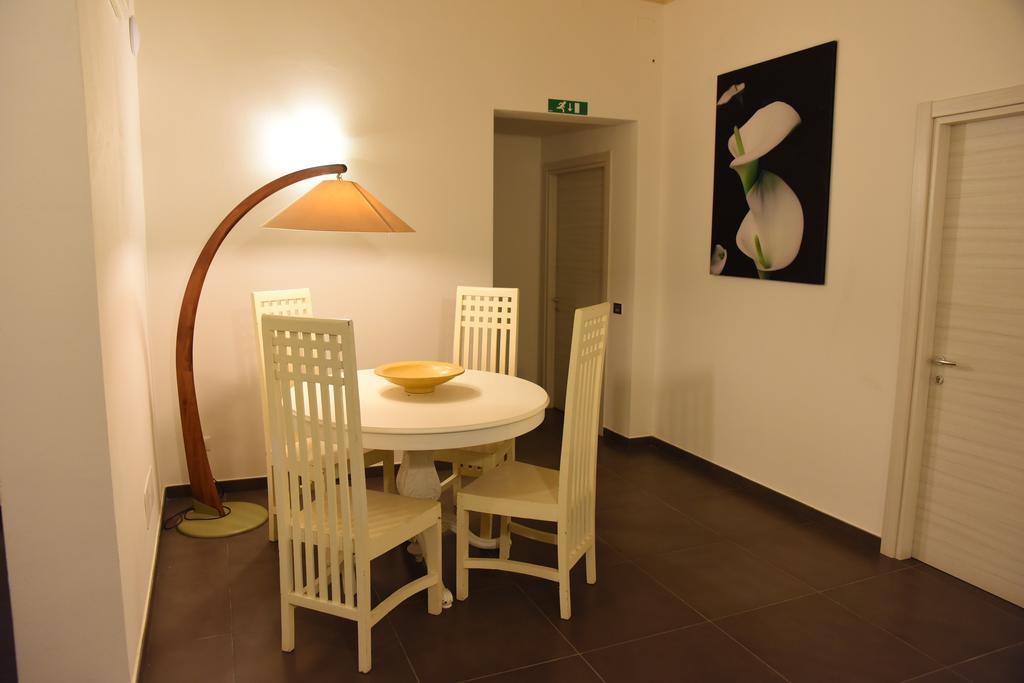 Up Room&Suite Lecce Eksteriør billede