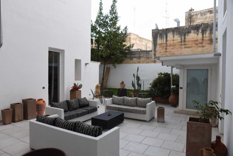 Up Room&Suite Lecce Eksteriør billede