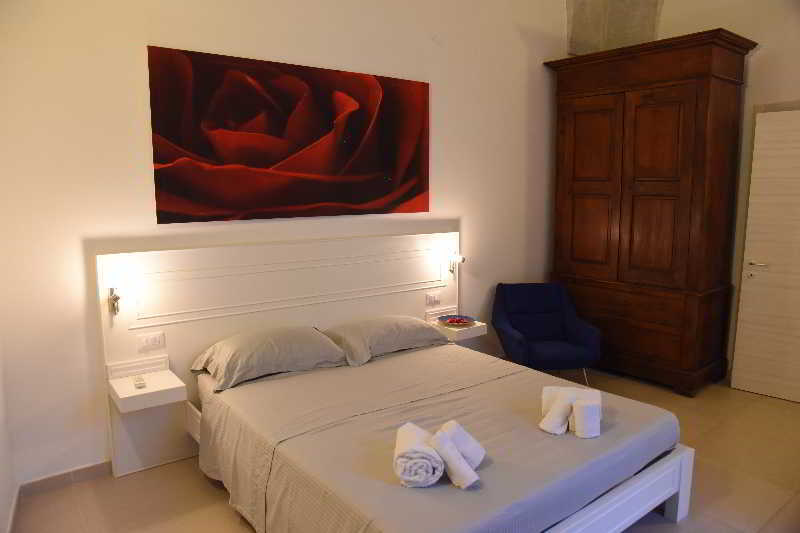 Up Room&Suite Lecce Eksteriør billede