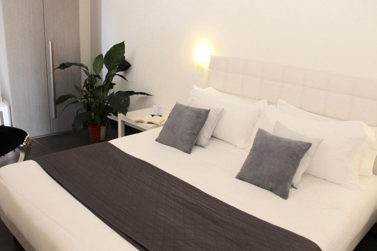 Up Room&Suite Lecce Eksteriør billede