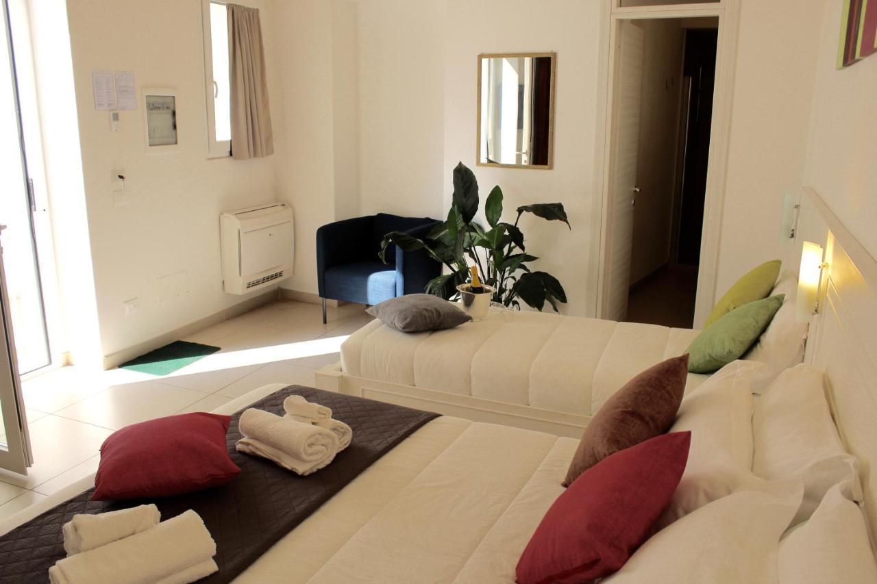 Up Room&Suite Lecce Eksteriør billede