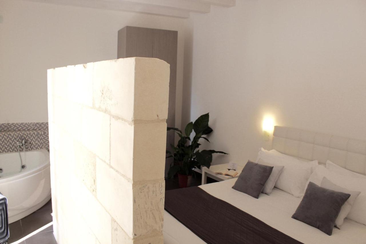 Up Room&Suite Lecce Eksteriør billede
